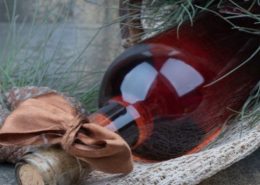 Bottiglia di vino italiano per le feste natalizie